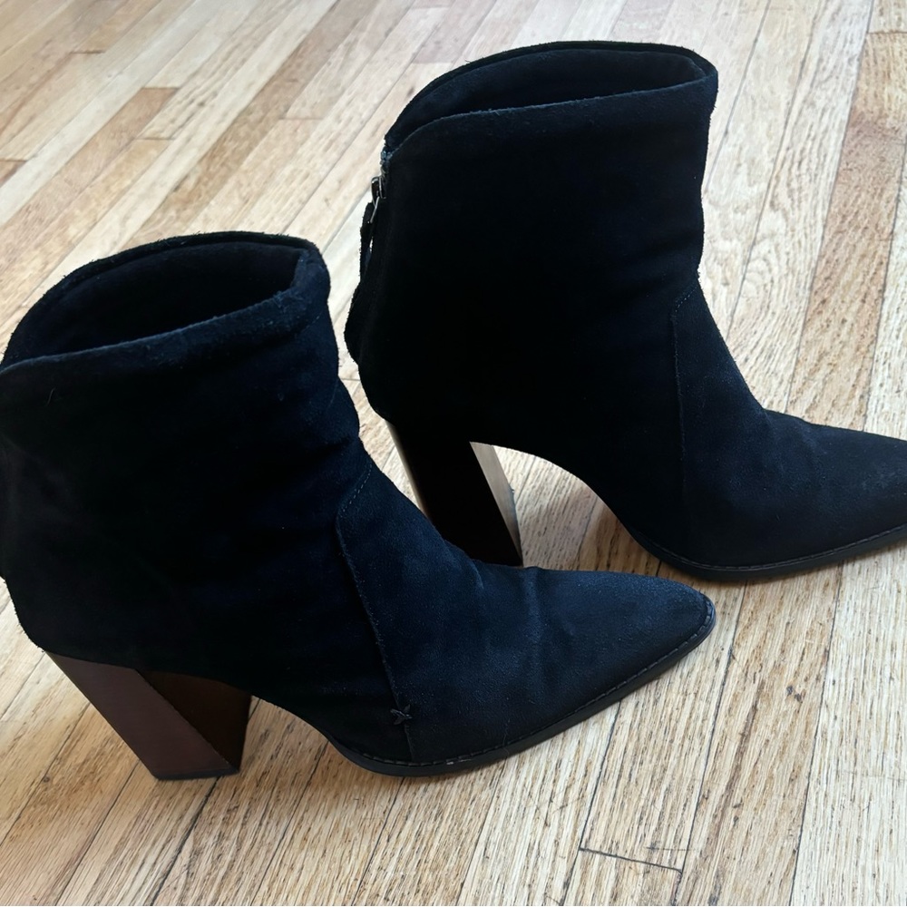 Black Leather Boots size 8